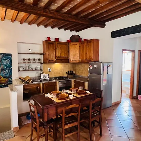 Casina Riese Rio dellʼElba